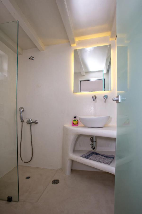 Margaret'S Houses In Tinos Town Bagian luar foto