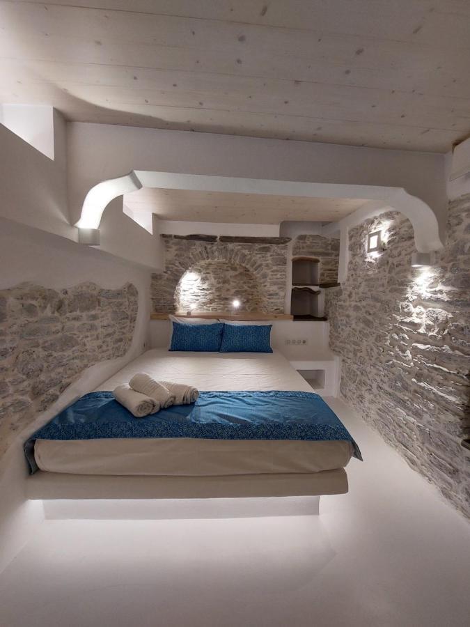Margaret'S Houses In Tinos Town Bagian luar foto