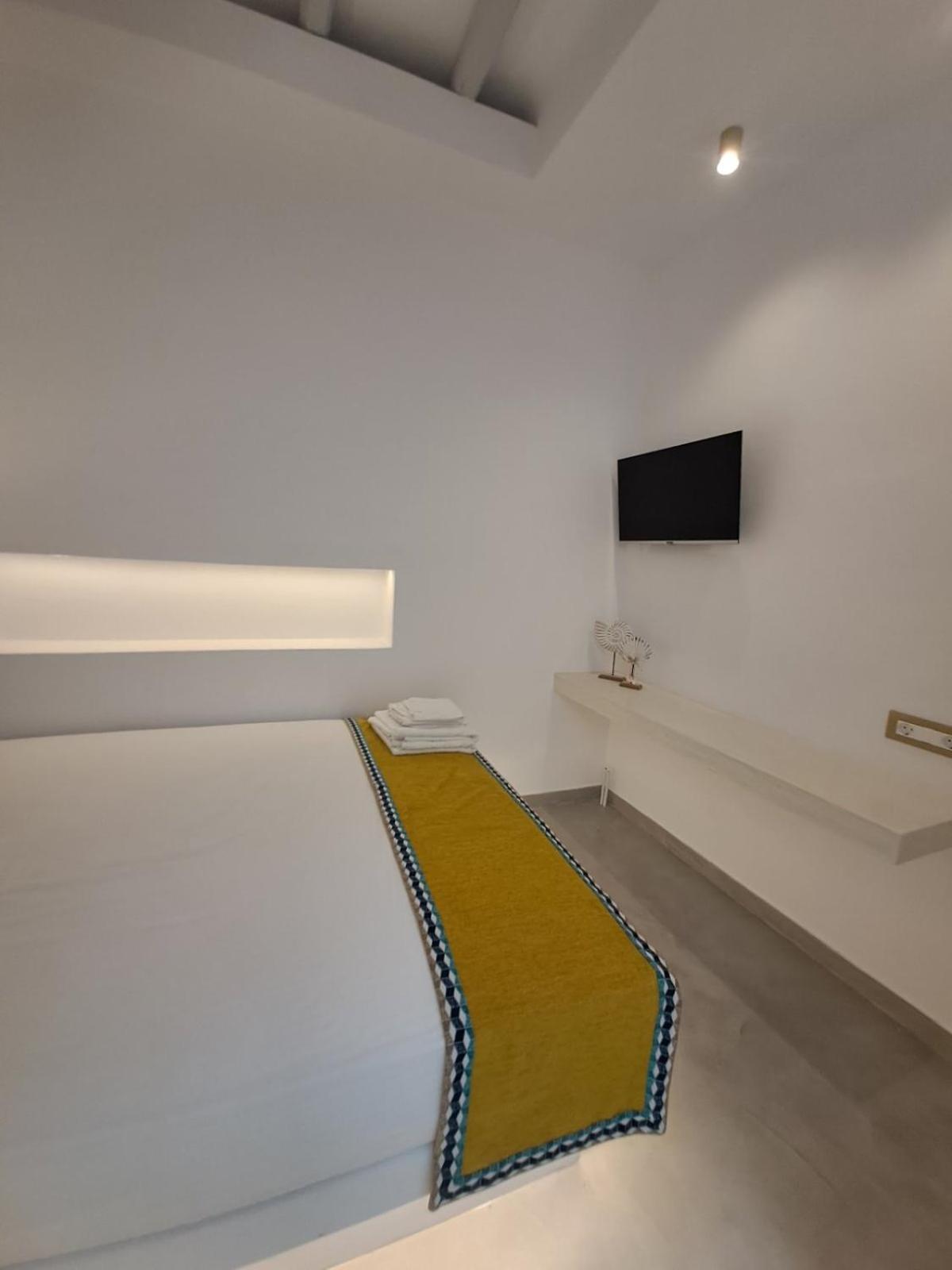 Margaret'S Houses In Tinos Town Bagian luar foto